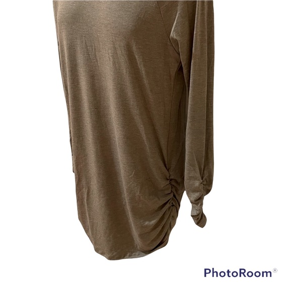 Side Ruched Tunic - Picture 8 of 9
